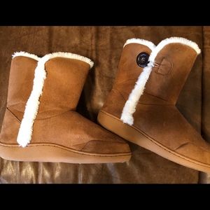 Boots - great condition. Super comfy